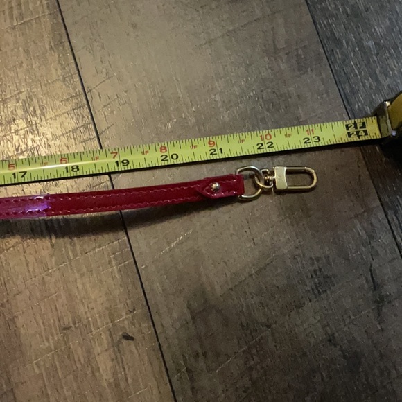 Louis Vuitton Red Vernis Pochette Strap - Picture 7 of 8